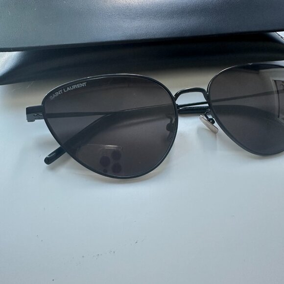 Saint Laurent SL 310 Sunglasses - Picture 2 of 6